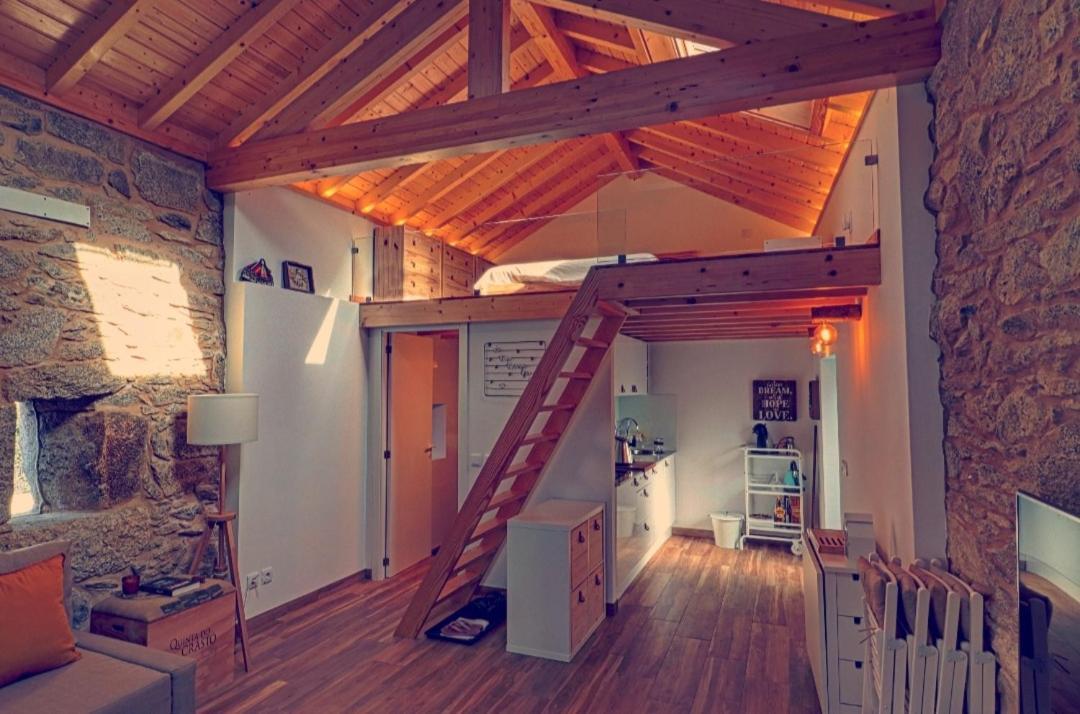 I Loft Viana Villa เวียนา โด กัสเตโล ภายนอก รูปภาพ