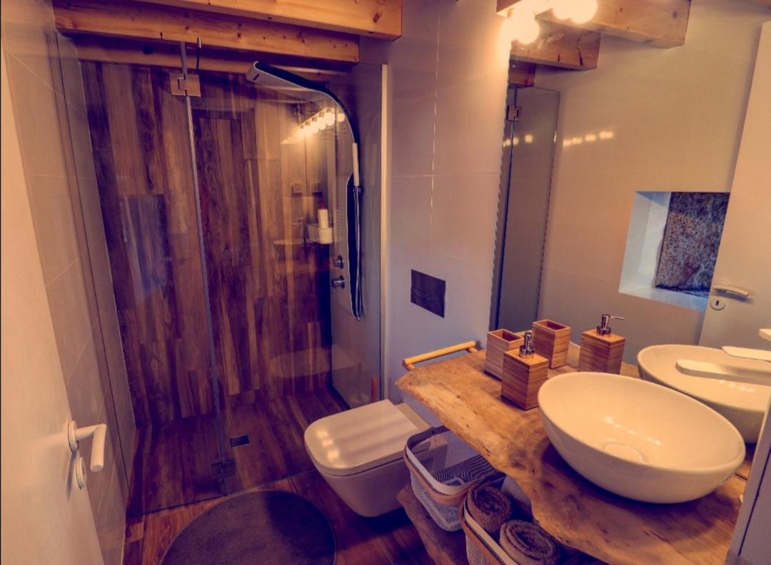 I Loft Viana Villa เวียนา โด กัสเตโล ภายนอก รูปภาพ