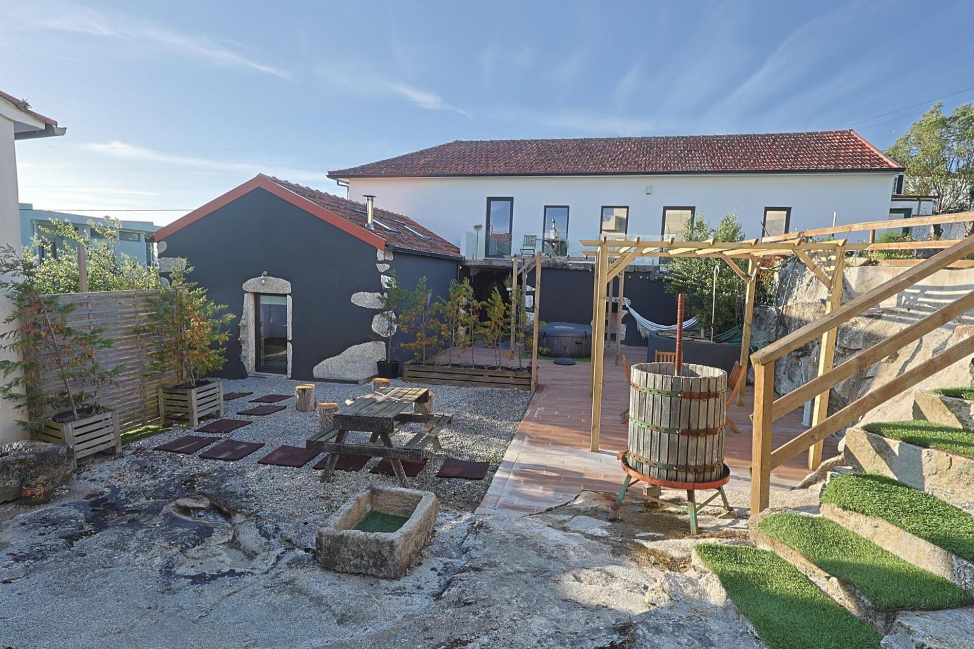 I Loft Viana Villa เวียนา โด กัสเตโล ภายนอก รูปภาพ